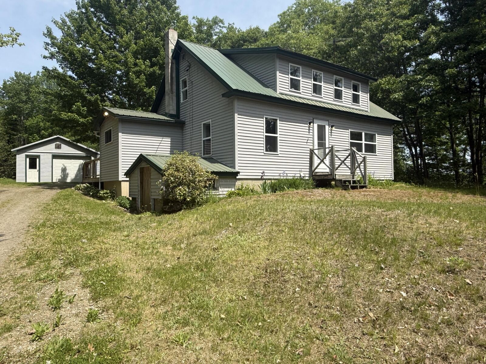 Property Photo: 131 Weymouth Road ME 04952