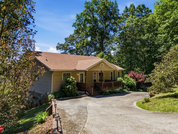Property Photo: 651 McRidge Road GA 30564