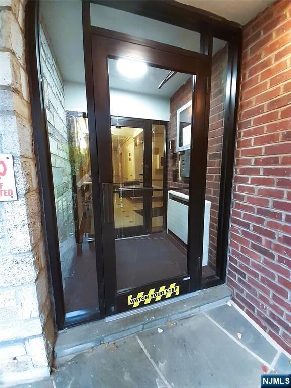 Property Photo:  3071 Edwin Avenue 5G  NJ 07024 