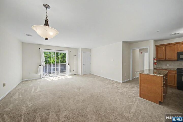 Property Photo:  58 Kinderkamack Road 22  NJ 07630 