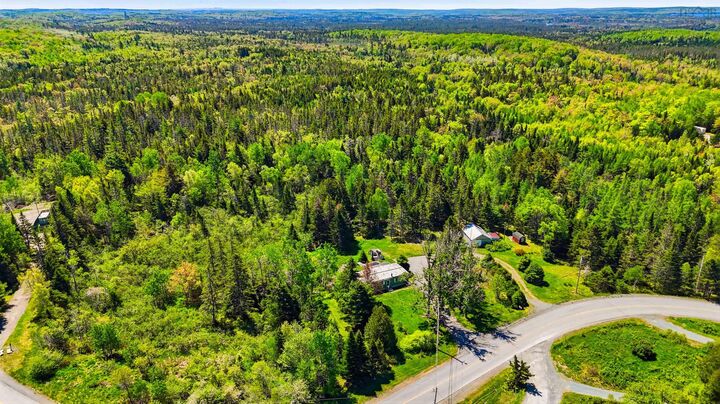 Property Photo:  225 South Uniacke Road  NS B0N 1Z0 