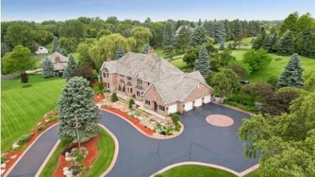 Property Photo:  75 Apple Orchard Road  MN 55110 