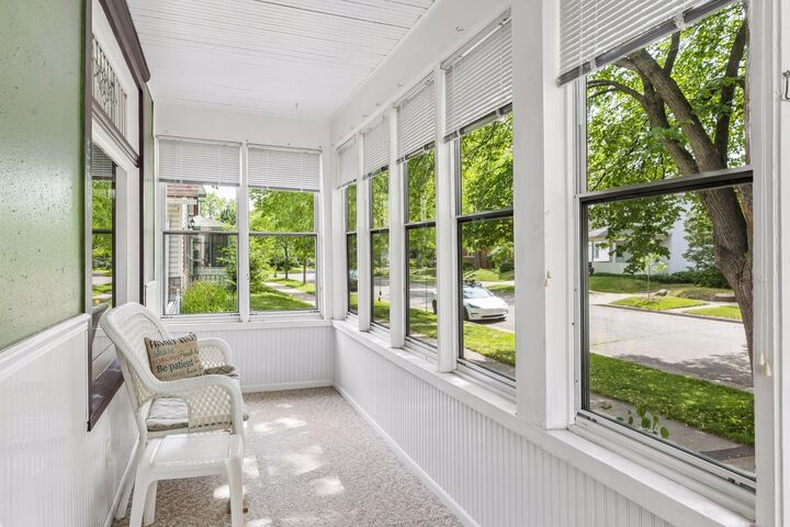 Property Photo: 430 Arbor Street MN 55102