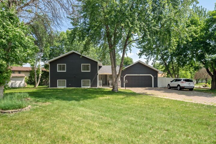 Property Photo: 7712 N College Park Drive MN 55445