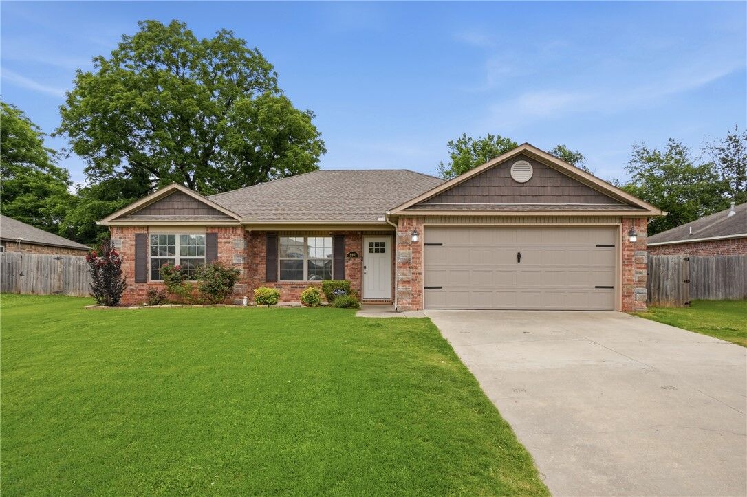 Property Photo: 3991 Cottonwood Spring Cove AR 72762