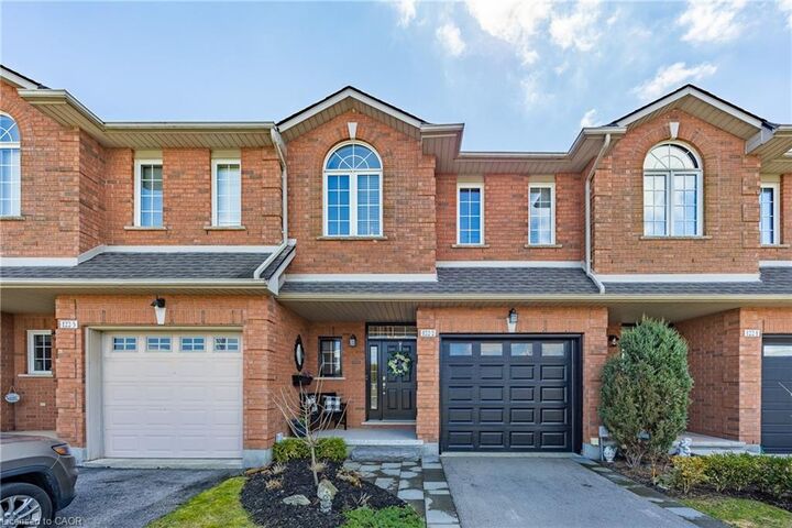 Property Photo: 122 Brown Street 2 ON N0A 1N7