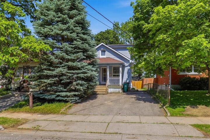 Photo de la propriété:  103 Chalmers Street N  ON N1R 5C1 
