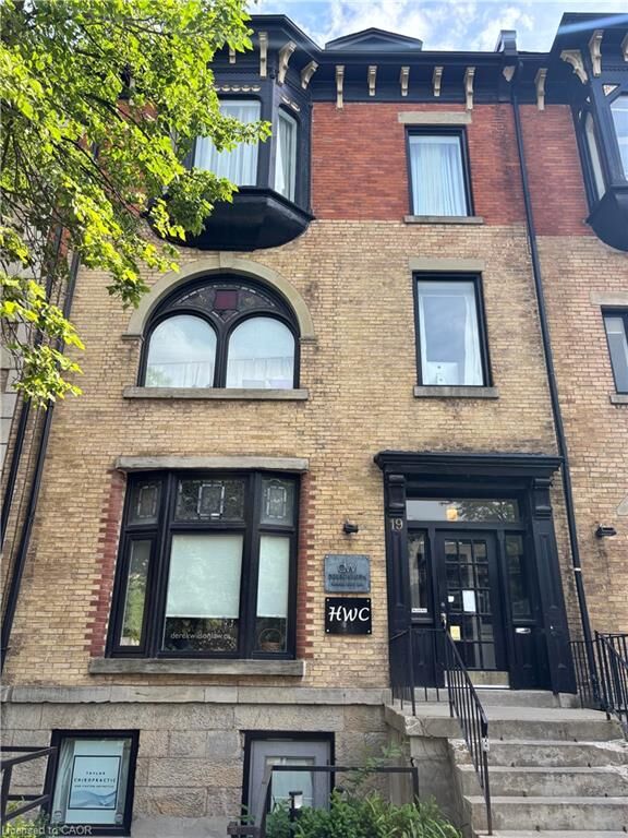 Property Photo:  19 Bold Street 4  ON L8P 1T3 