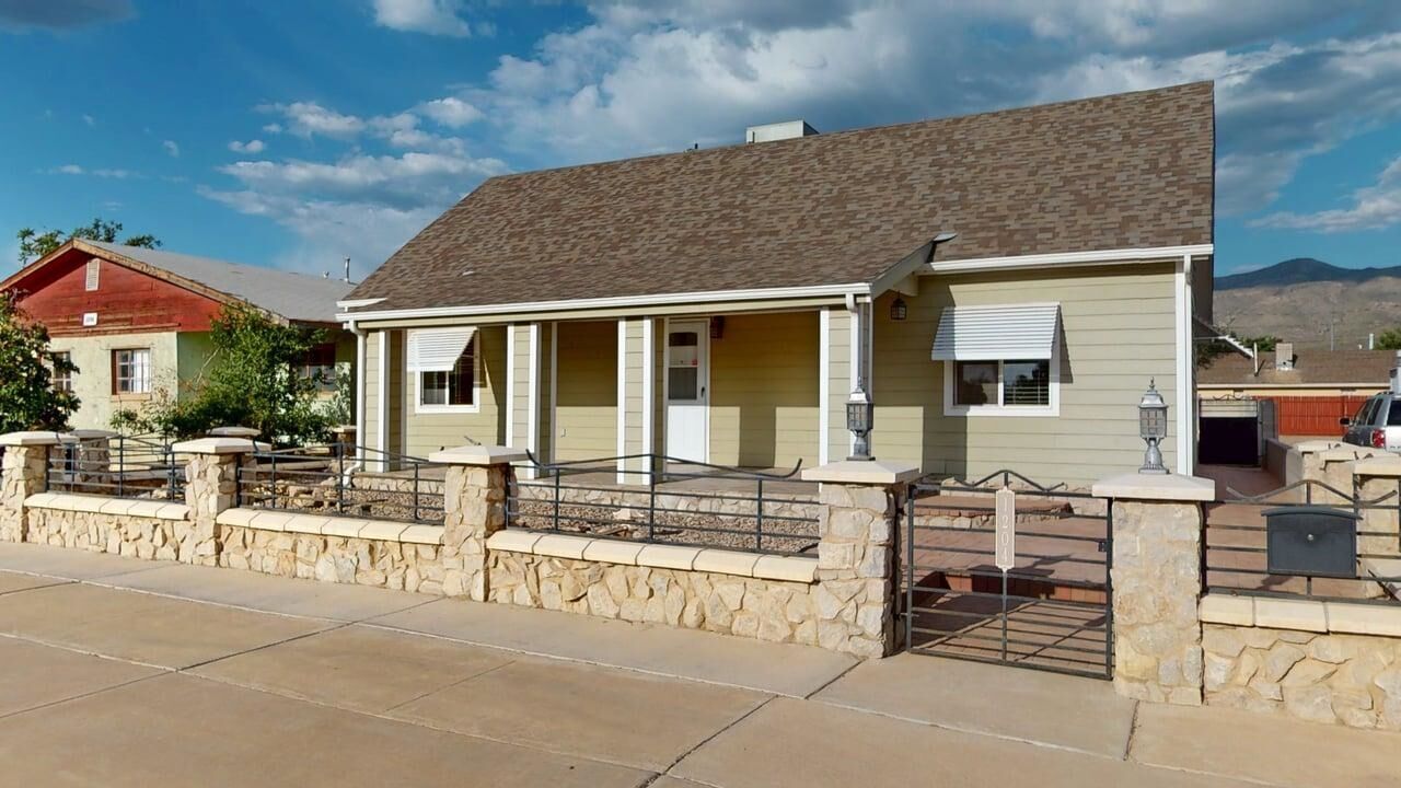 Property Photo: 1204 Vermont Ave NM 88310