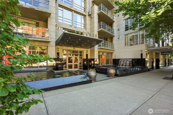 Property Photo:  2929  1st Avenue 817  WA 98121 