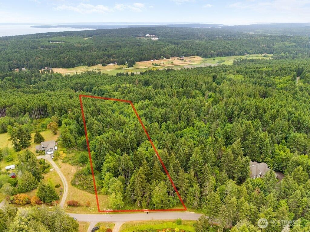 Property Photo:  999  Blue Sky Drive  WA 98368 