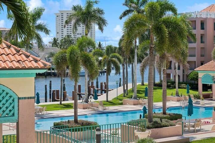 Property Photo:  120 SE 5th Avenue 326  FL 33432 