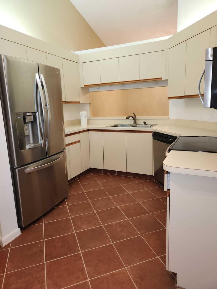 Property Photo:  6531 SE Federal Highway F211  FL 34997 