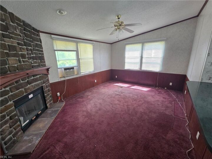 Property Photo:  213 Butler St  VA 23890 