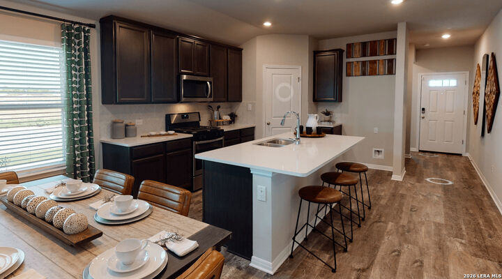 Property Photo:  895 Broken Holw  TX 78260 