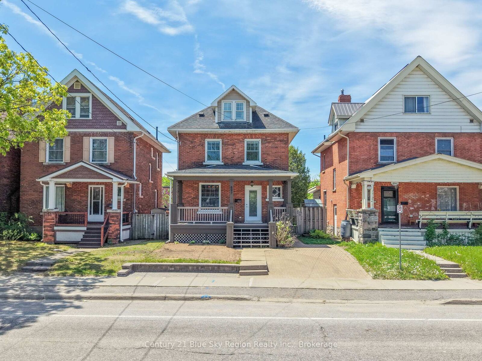 Property Photo: 897 Main Street W ON P1B 2V8