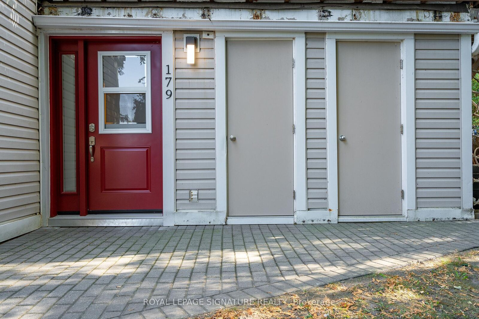 Property Photo: 49 Trott Boulevard 179 ON L9Y 5B8