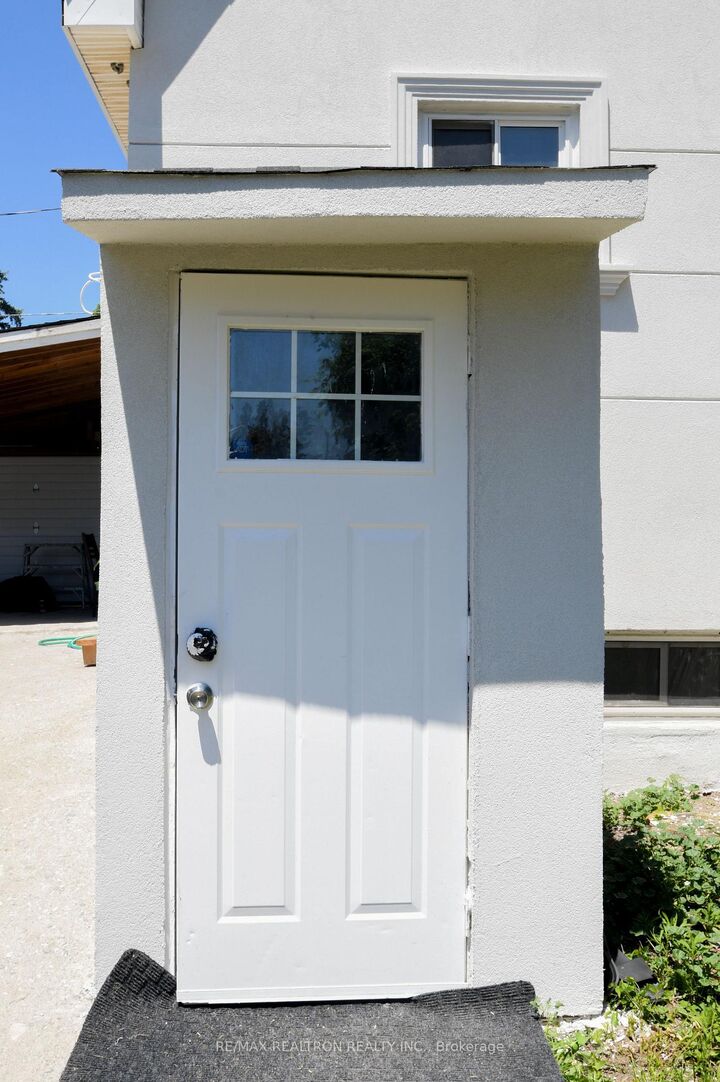 Property Photo: 110 Mintern Avenue ON N3S 1L3