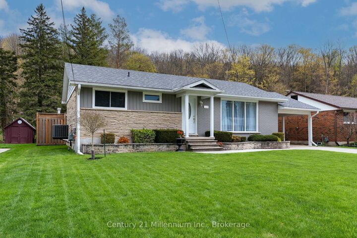 Photo de la propriété:  181 7th Avenue E  ON N4K 2W8 