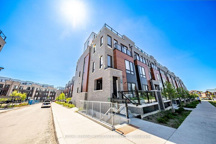 Property Photo: 30 Liben Way 44 ON M1B 0E8