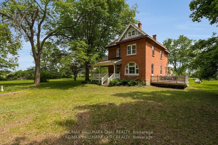 Property Photo: 1407 Flos 8 Road W ON L0L 1P0