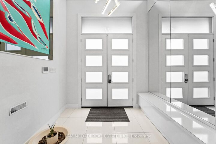 Property Photo:  1434 Petrie Way  ON L5J 1G5 