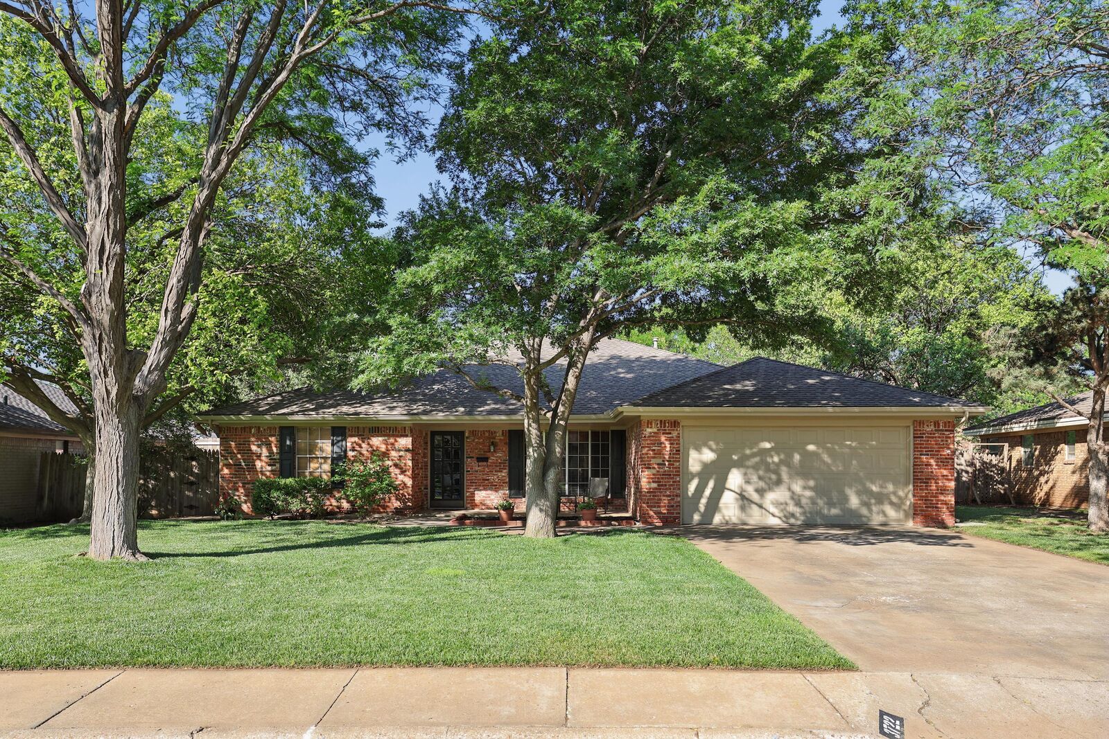 Property Photo: 3722 Huntington Drive TX 79109-4046