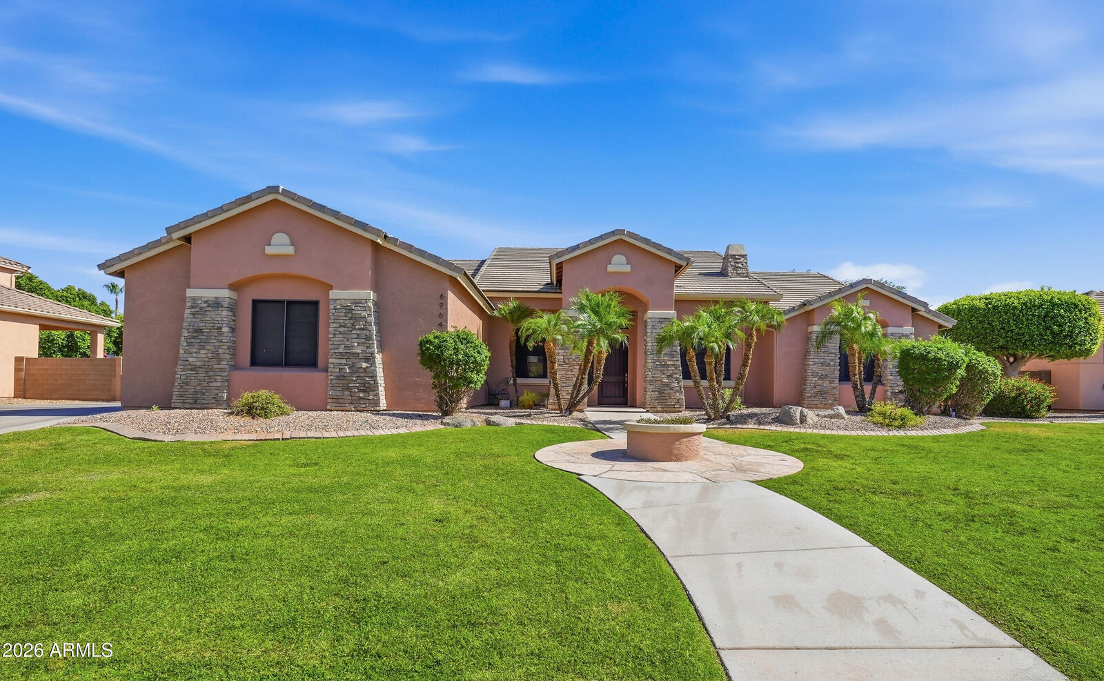 Property Photo: 6964 E Grandview Street AZ 85207