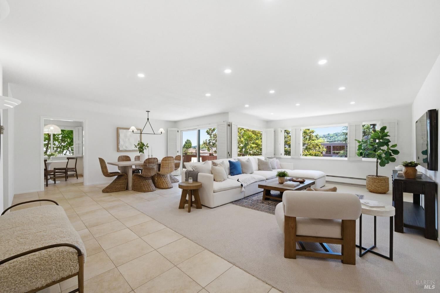 Property Photo:  820 Mission Avenue 2  CA 94901 