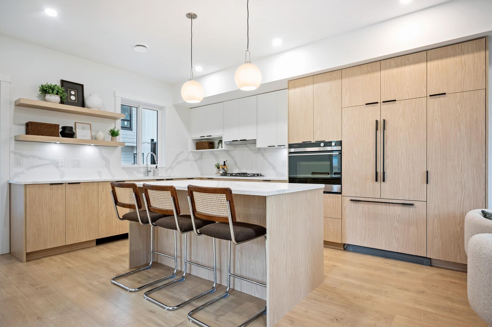 Property Photo: 5993 143 Street 5 BC V3X 0L8