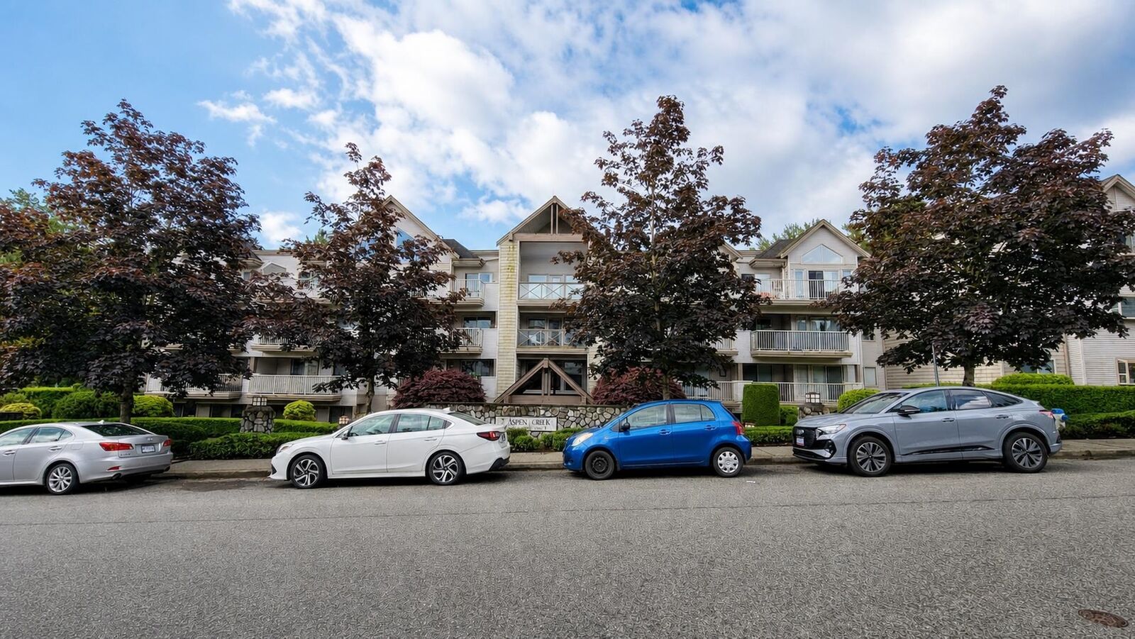Property Photo:  33478 Roberts Avenue 105  BC V2S 8E1 