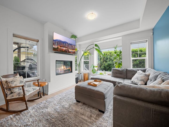 Property Photo: 39885 Government Road 2 BC V8B 0Z2