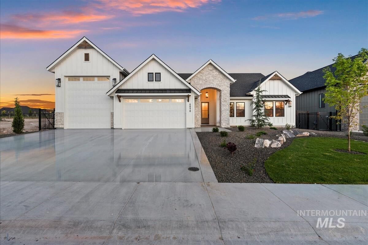 Property Photo:  6898 E Chicken Hawk Loop  ID 83686 