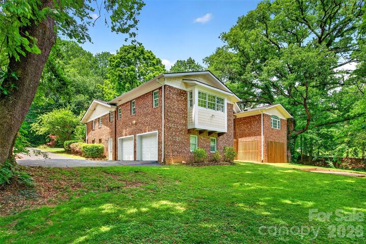 Property Photo:  104 Valley Vista Drive  NC 28711 
