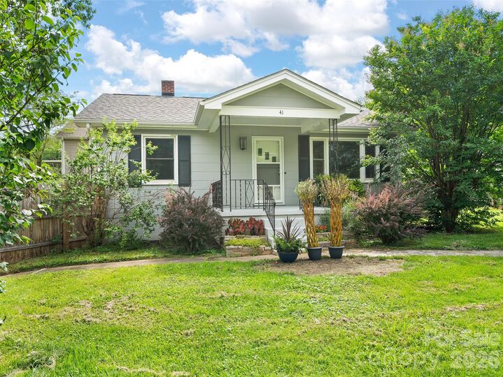 Property Photo:  41 Cedar Street  NC 28803 