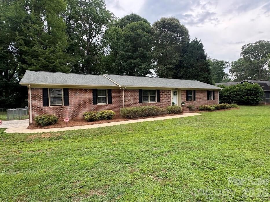 Property Photo:  9409 Wedgewood Drive  NC 28078 