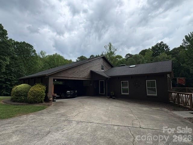 Property Photo: 214 Fallingwood Circle NC 28056