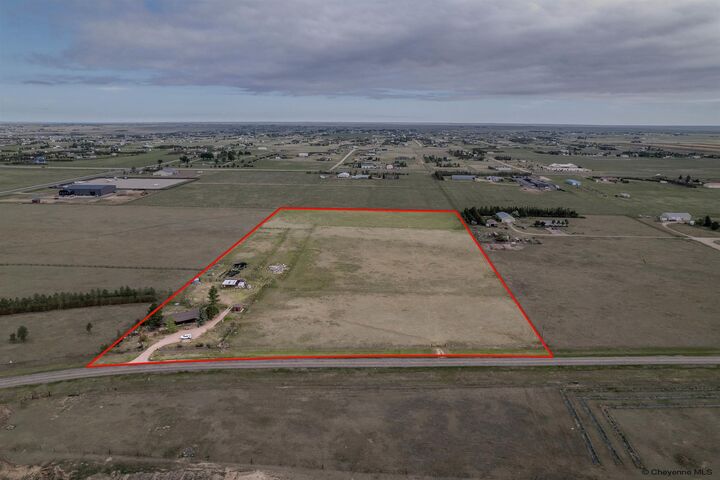 Property Photo: 8420 E Pershing Blvd WY 82001