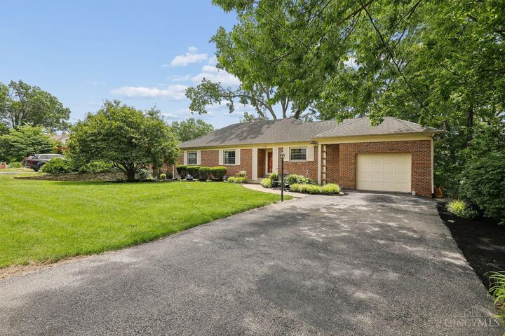 Property Photo:  3685 Davenant Avenue  OH 45213 