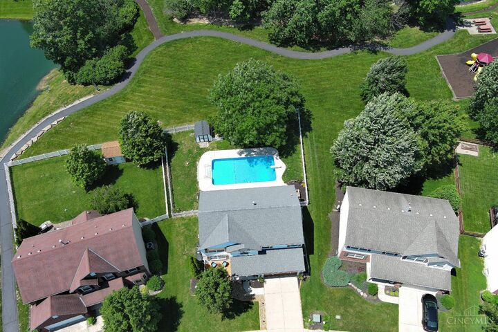 Property Photo: 5917 Pepperridge Court OH 45039