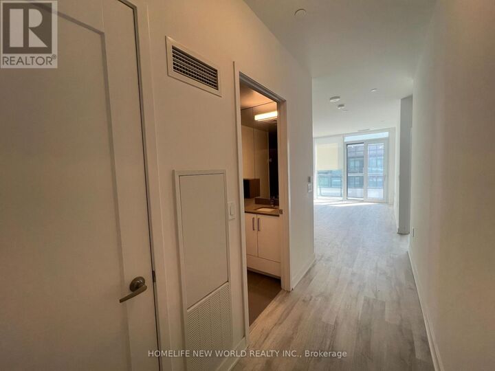 Property Photo:  121 Lower Sherbourne Street Ph1943  ON M5A 0W8 