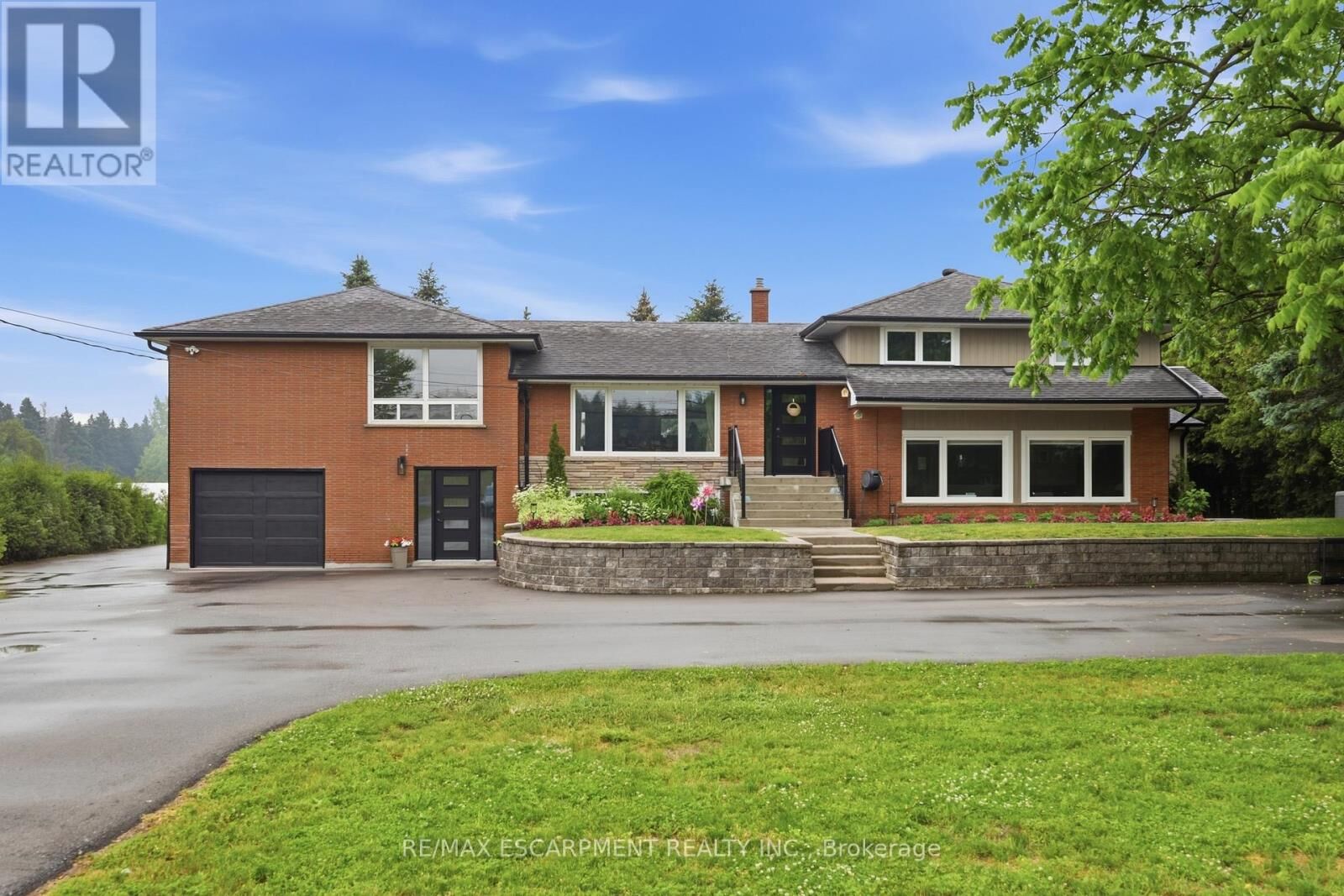 Property Photo:  891 Centre Road  ON L8N 2Z7 