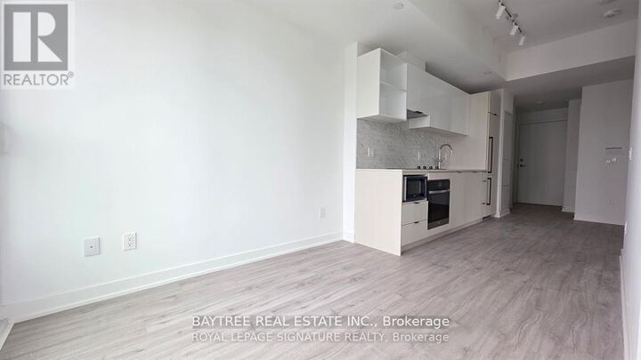 Property Photo:  252 Church Street 3103  ON M5B 0E6 