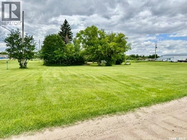 Property Photo:  33-36 Shannon Street  SK S0K 2M0 