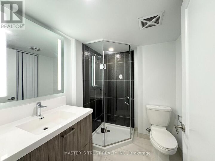 Property Photo:  50 McCaul Street 512  ON M5T 1V9 