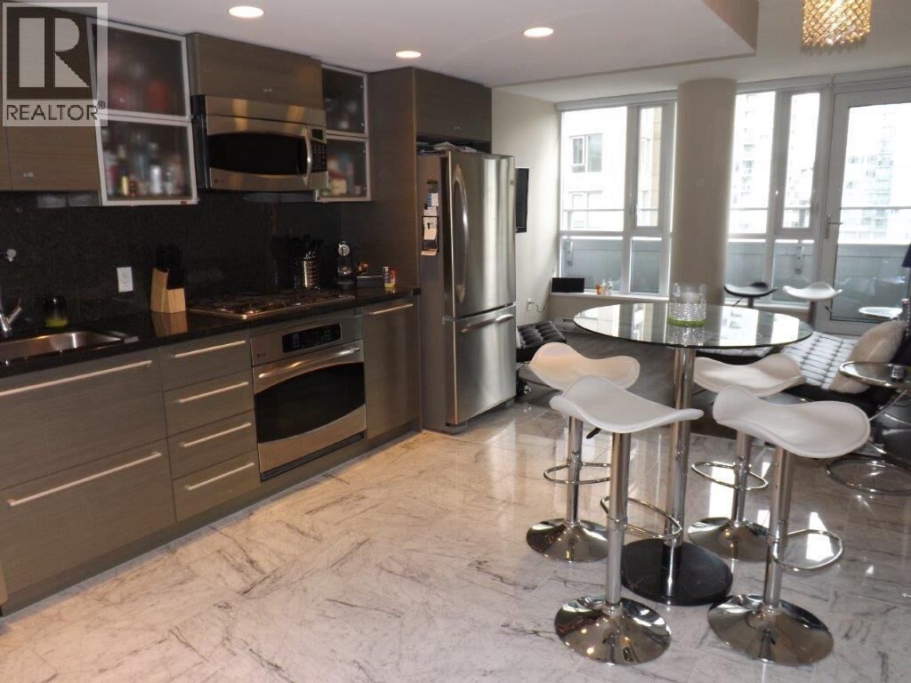 Property Photo:  833 Seymour Street 704  BC V6B 0G4 