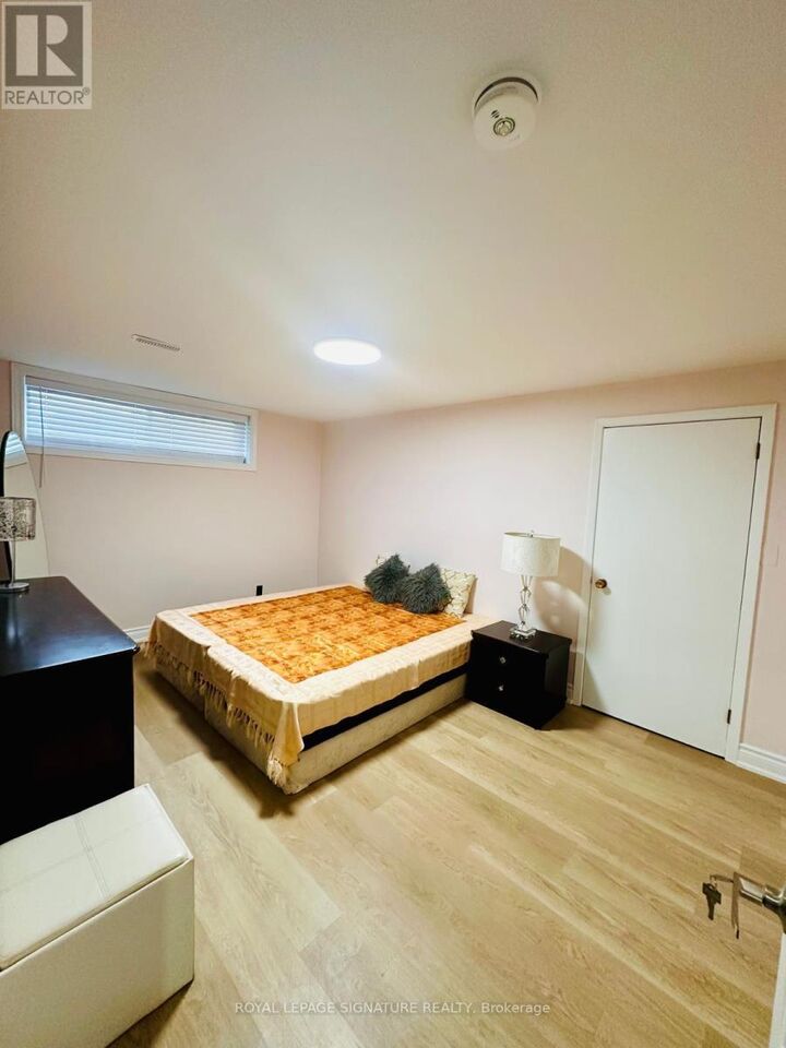 Property Photo: 206 Bellamy Road North Bsmt ON M1J 2L6