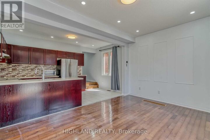 Property Photo:  763 Millworks Crescent  ON L5V 0B9 