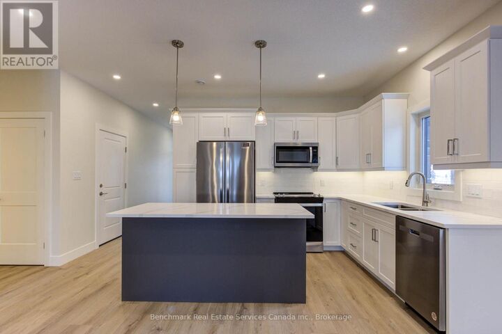 Property Photo: 57 Cavalier Crescent ON N0G 2R0