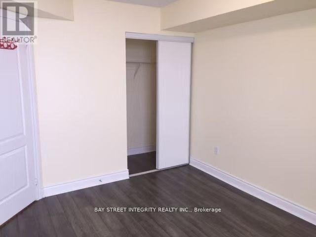 Property Photo:  60 Brian Harrison Way 1410  ON M1P 5J5 